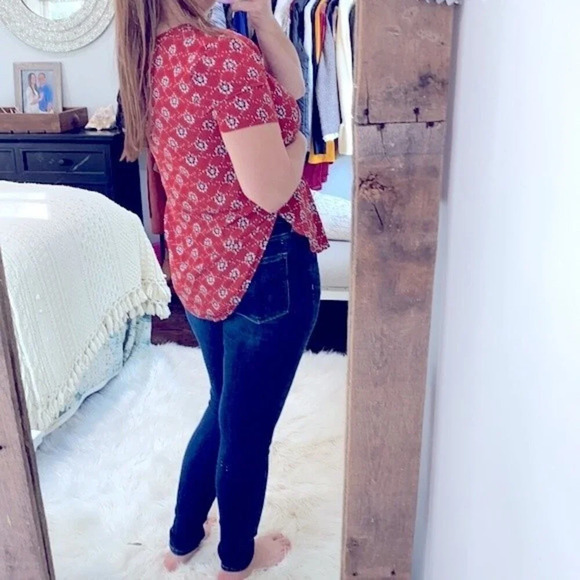LOFT floral top size medium - Picture 4 of 6
